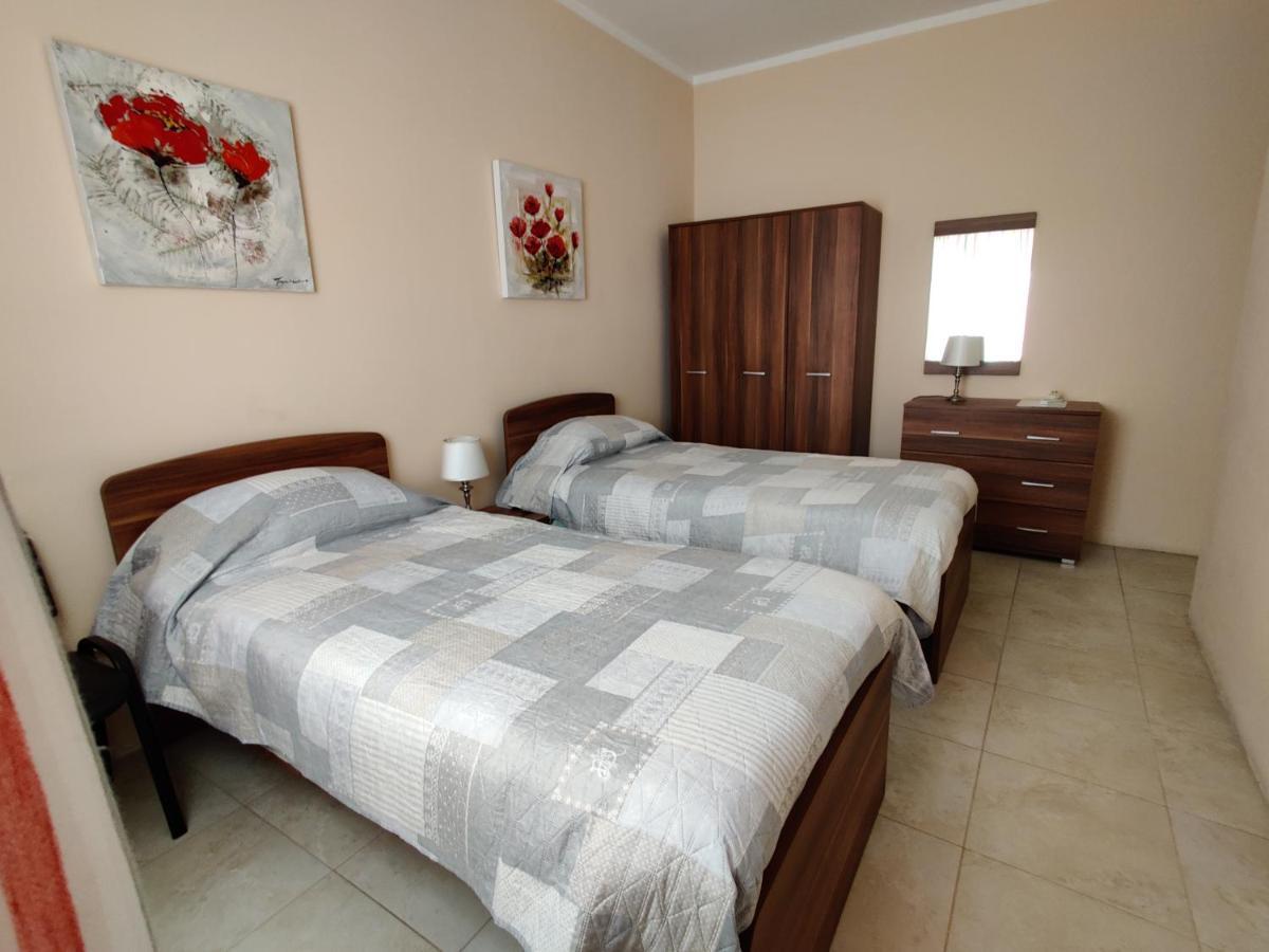 Doms Apartment Tarxien Exterior photo
