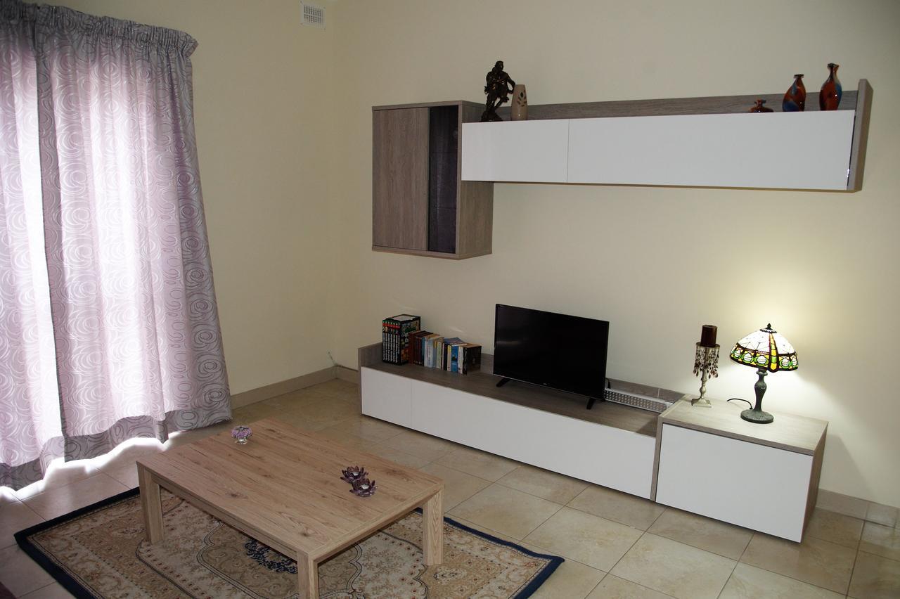 Doms Apartment Tarxien Exterior photo